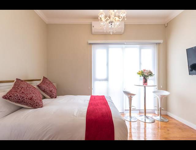 1 BEDROOM PROPERTY TO RENT IN GREEN POINT